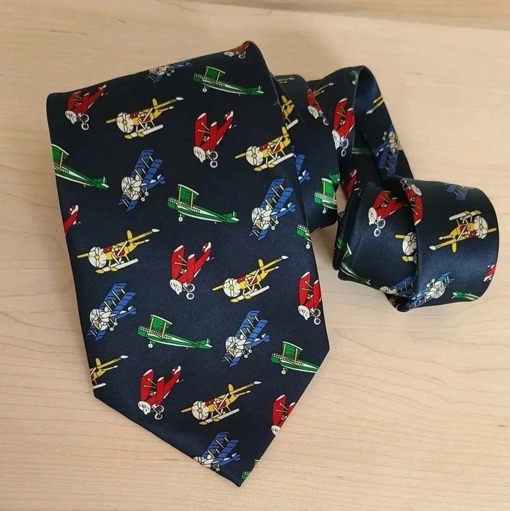 🛩️MUSEUM ARTIFACTS Planes  Tie - Picture 3 of 7